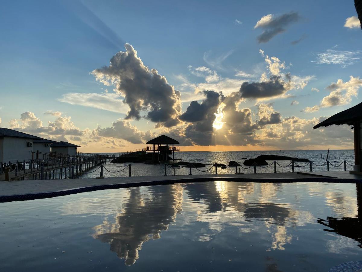 The Pier Phu Quoc Resort Экстерьер фото