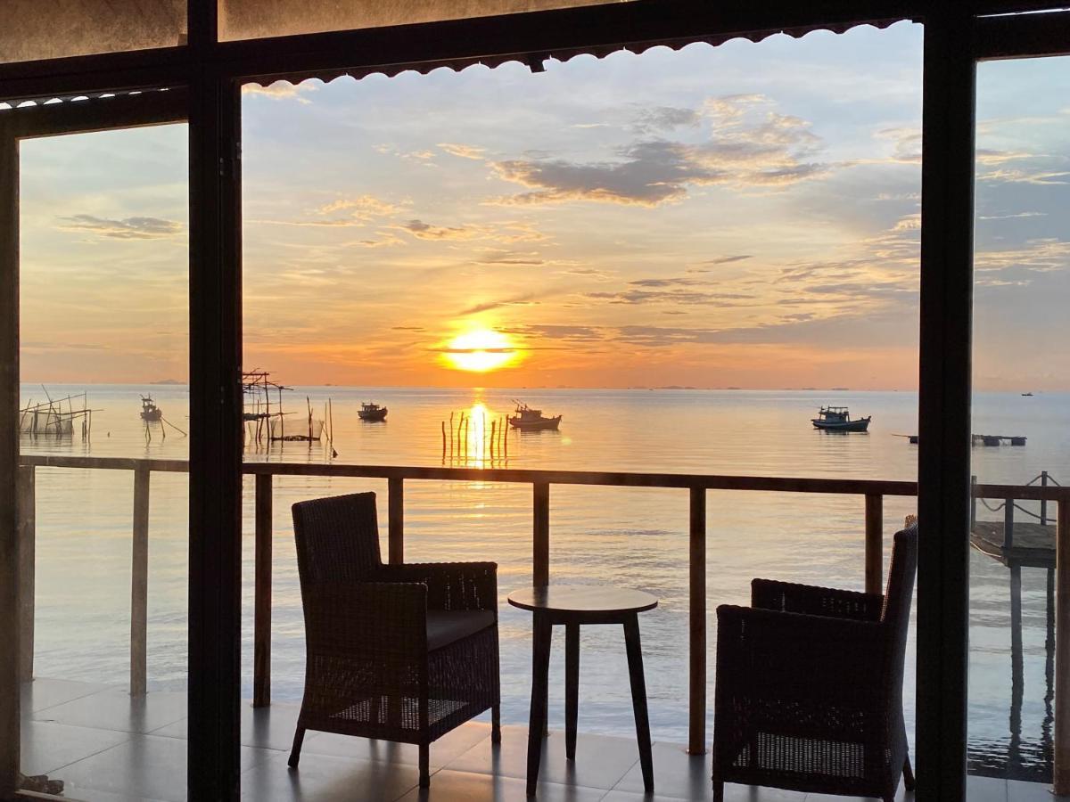The Pier Phu Quoc Resort Экстерьер фото
